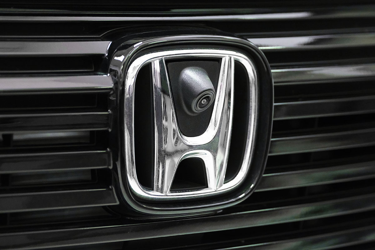 CARDIO 專車專用環景系統,安裝專用汽車模具,無須破壞車殼