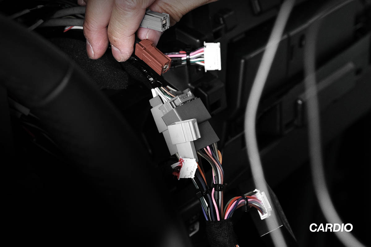 CARDIO 安卓車機安裝時,不破線、不剪線,並且採用專用汽車模具,不破壞車體